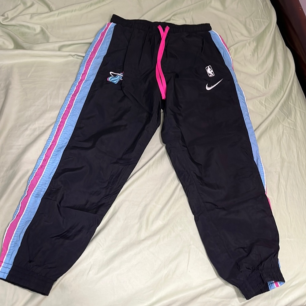 “Miami Heat” pants